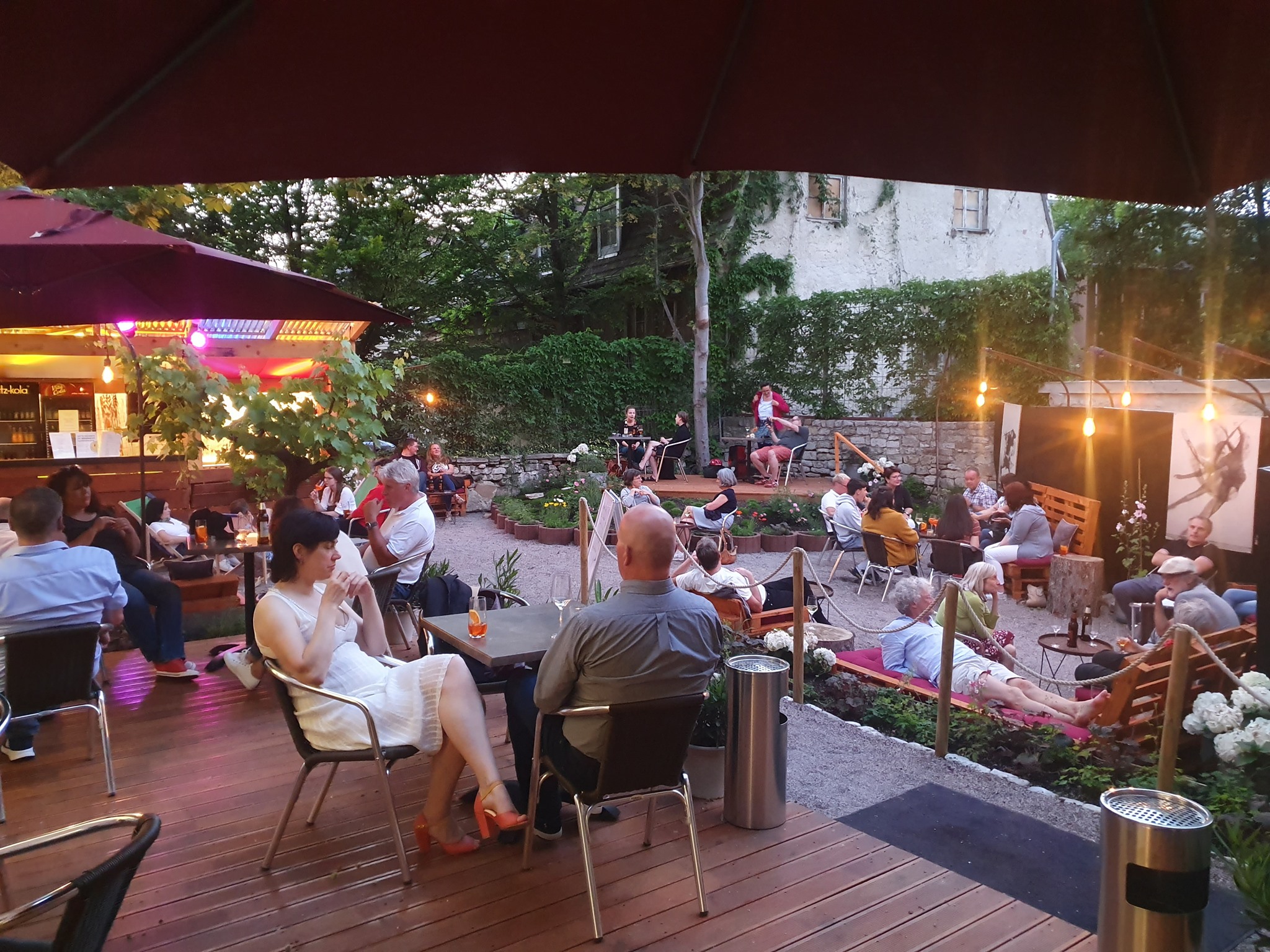Literatur im Künstlergarten